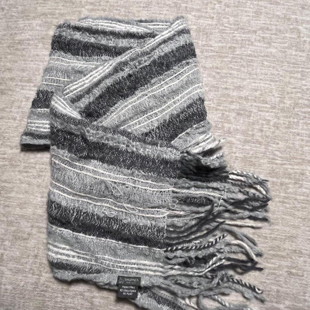 Shupaca Baby Alpaca Scarf Gray Striped Fringe 90% Alpaca Peru Soft Cozy Winter
